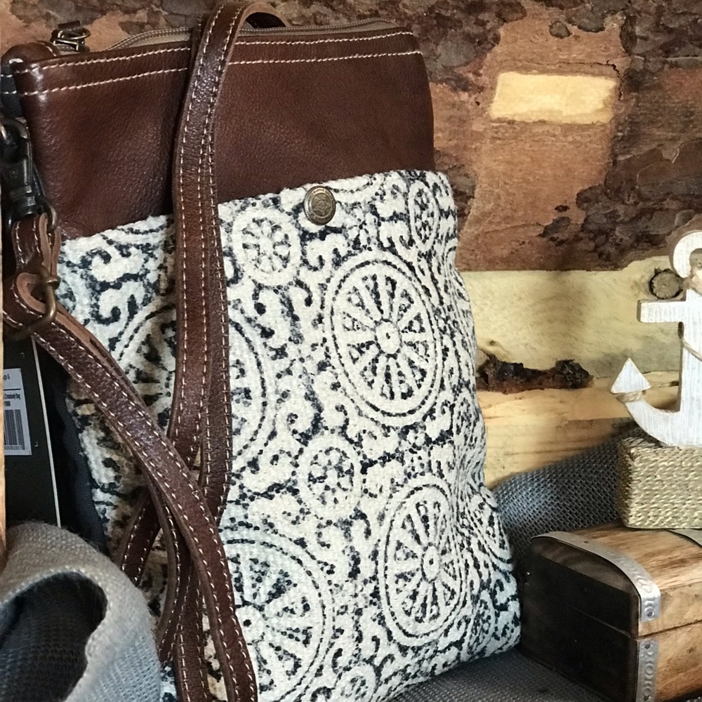 🎁 Myra Crossbody shoulder purse bag Tweed leather ♻️ new with tags - Picture 4 of 6